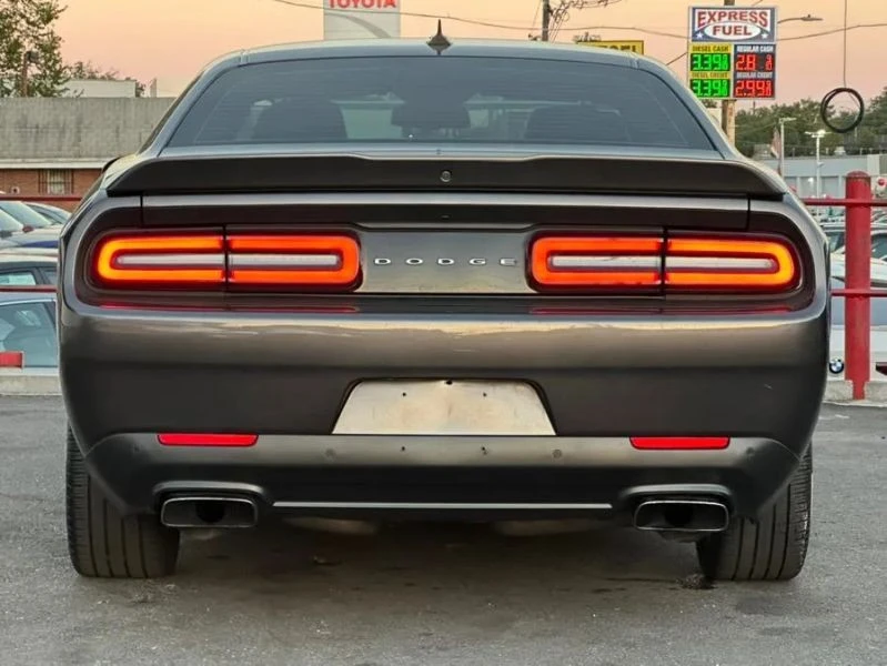 2022 Dodge Challenger 3rd Gen - Image 5 of 12