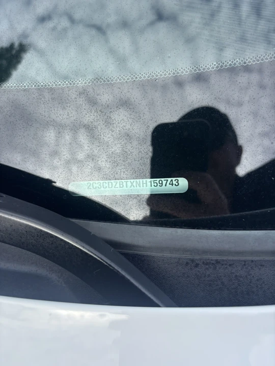 2022 Dodge Challenger 3rd Gen - Image 15 of 20