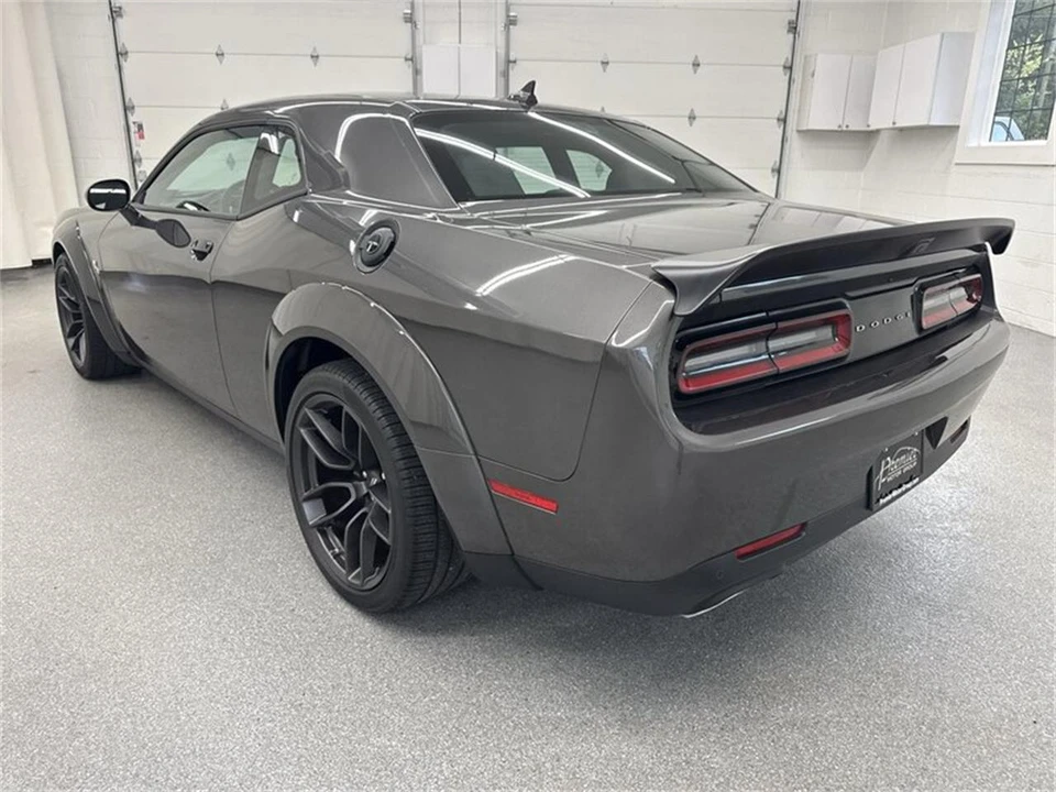 2022 Dodge Challenger 3rd Gen - Image 7 of 16