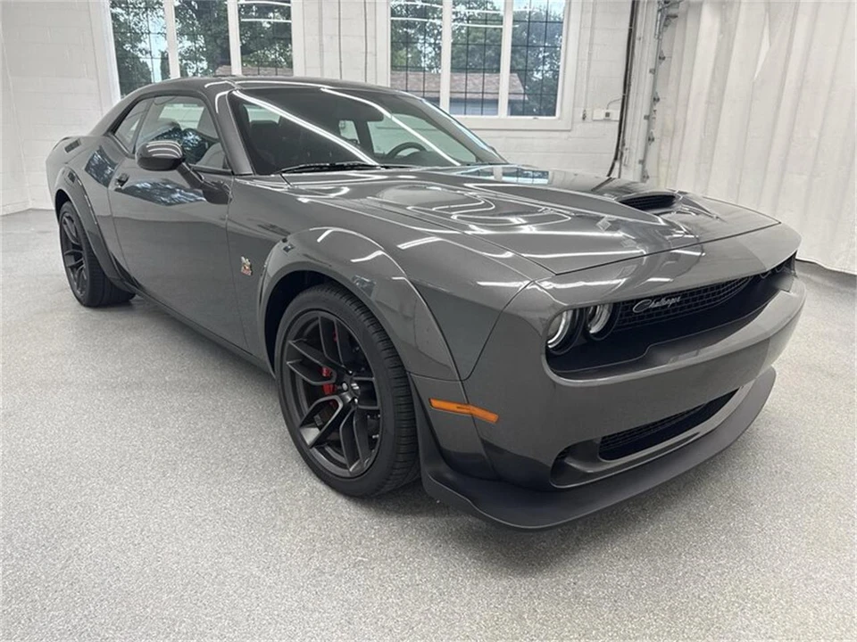 2022 Dodge Challenger 3rd Gen - Image 3 of 16