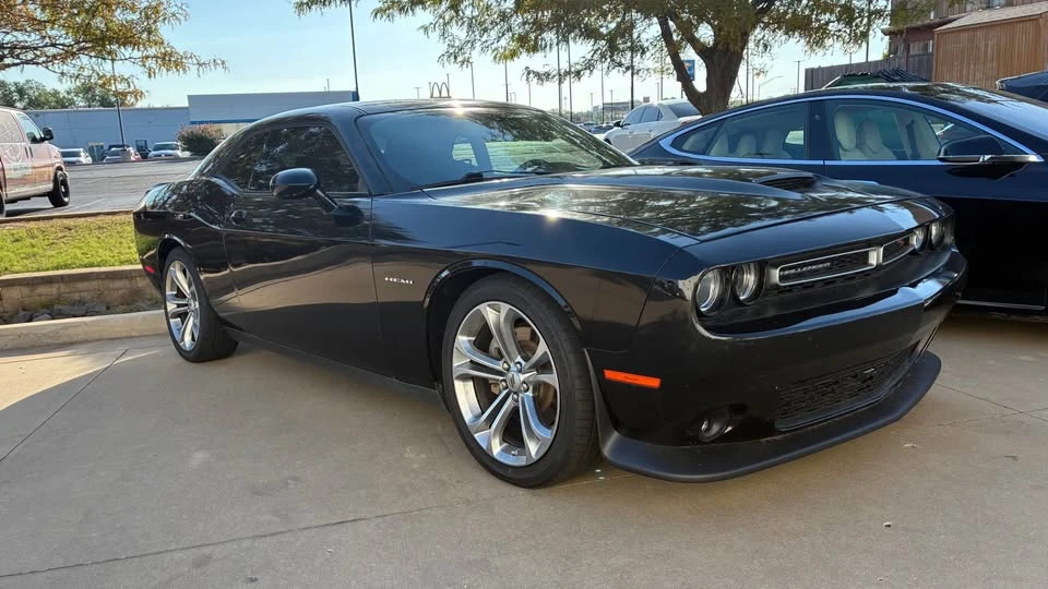 2022 Dodge Challenger 3rd Gen - Image 2 of 5