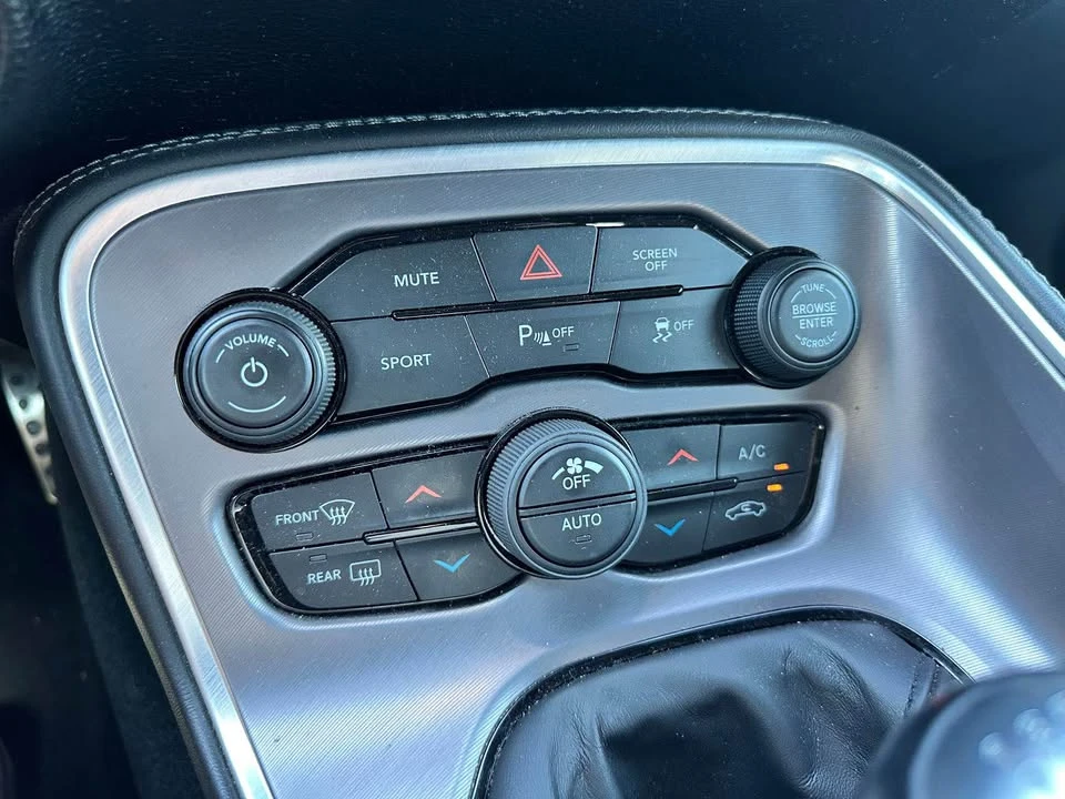 2022 Dodge Challenger 3rd Gen - Image 15 of 20