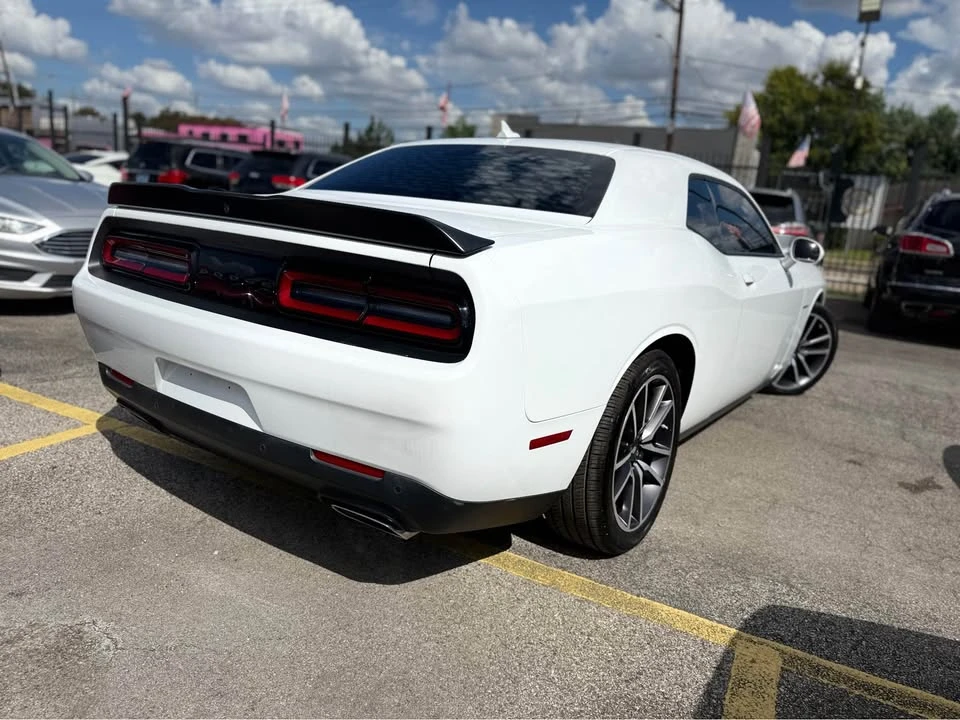 2022 Dodge Challenger 3rd Gen - Image 4 of 15