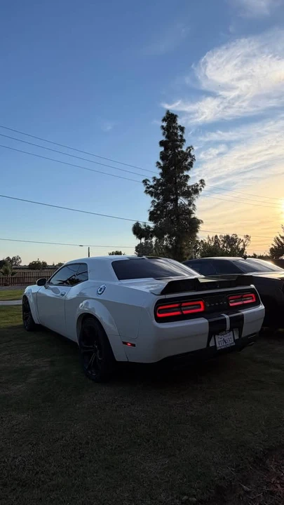 2022 Dodge Challenger 3rd Gen - Image 4 of 11
