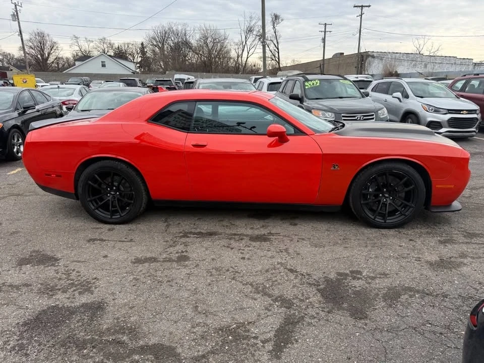 2022 Dodge Challenger 3rd Gen - Image 9 of 20