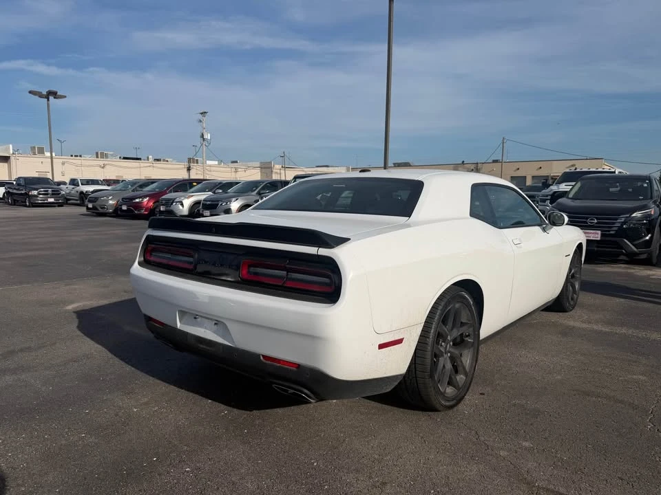 2022 Dodge Challenger 3rd Gen - Image 5 of 9