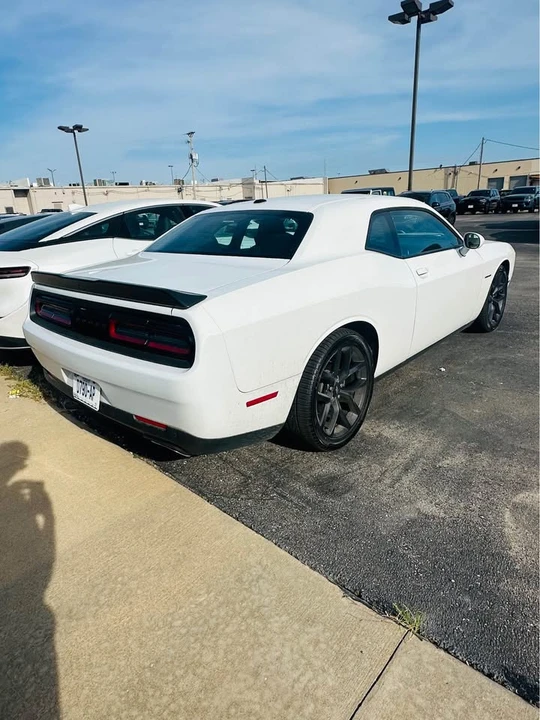 2022 Dodge Challenger 3rd Gen - Image 4 of 11