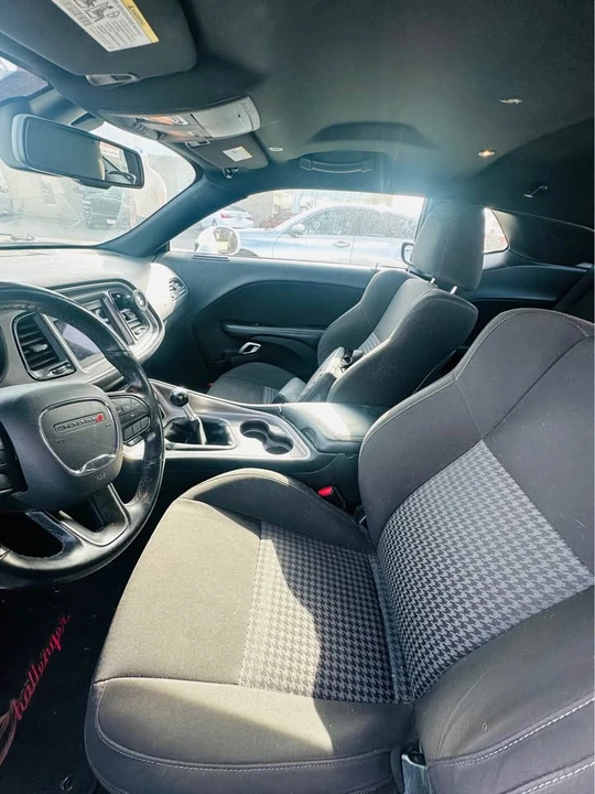 2022 Dodge Challenger 3rd Gen - Image 10 of 11