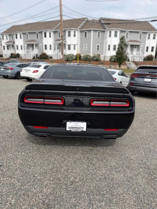 2022 Dodge Challenger 3rd Gen - Image 5 of 9