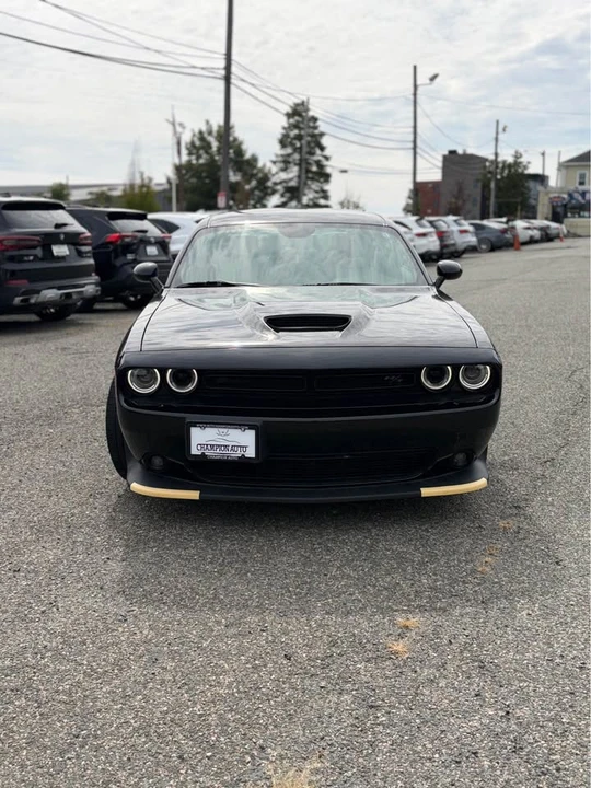 2022 Dodge Challenger 3rd Gen - Image 2 of 9