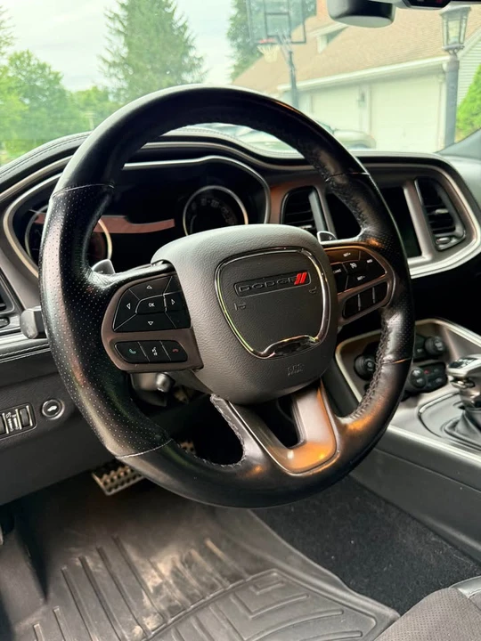 2022 Dodge Challenger 3rd Gen - Image 5 of 10