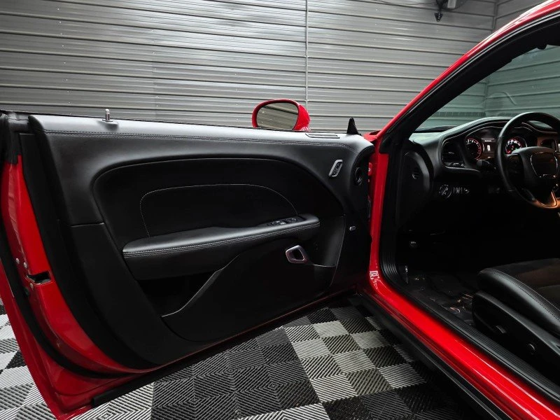 2022 Dodge Challenger 3rd Gen - Image 19 of 20