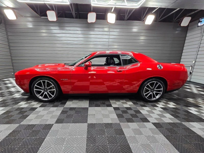 2022 Dodge Challenger 3rd Gen - Image 9 of 20