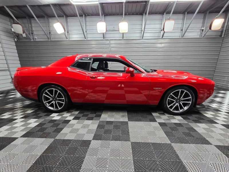 2022 Dodge Challenger 3rd Gen - Image 10 of 20