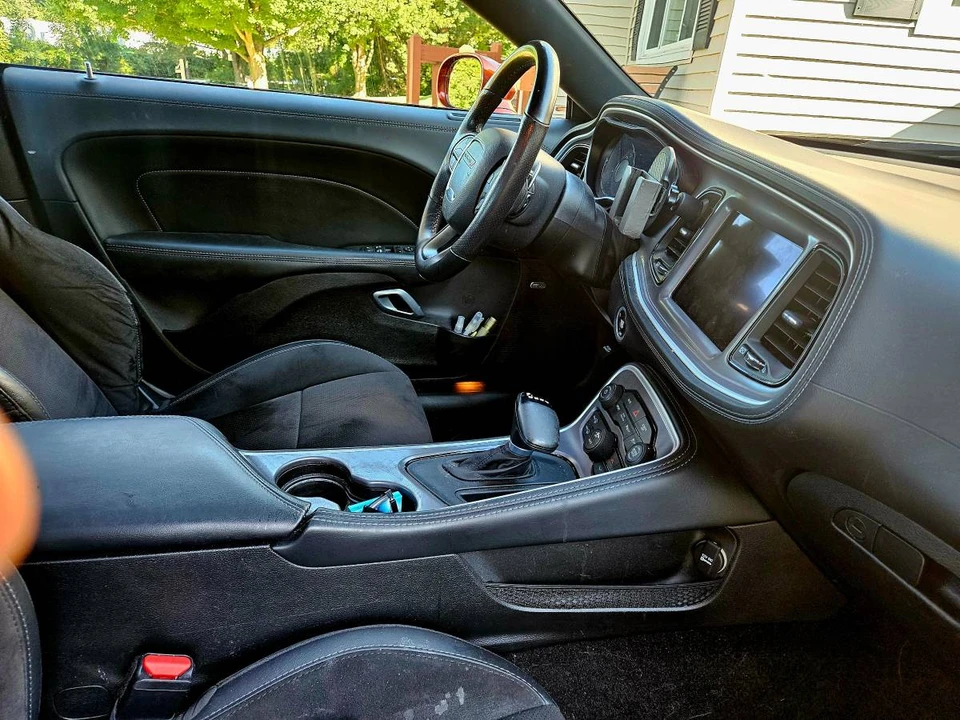 2022 Dodge Challenger 3rd Gen - Image 3 of 10