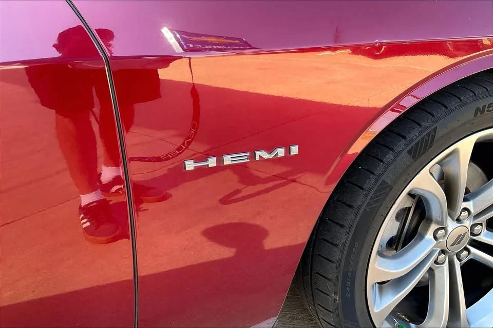 2022 Dodge Challenger 3rd Gen - Image 4 of 14