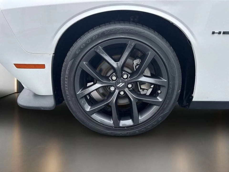 2022 Dodge Challenger 3rd Gen - Image 10 of 20