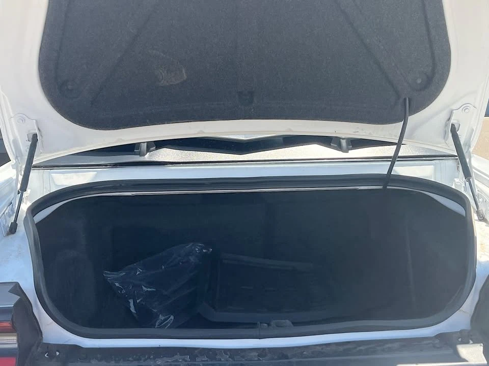 2022 Dodge Challenger 3rd Gen - Image 13 of 17