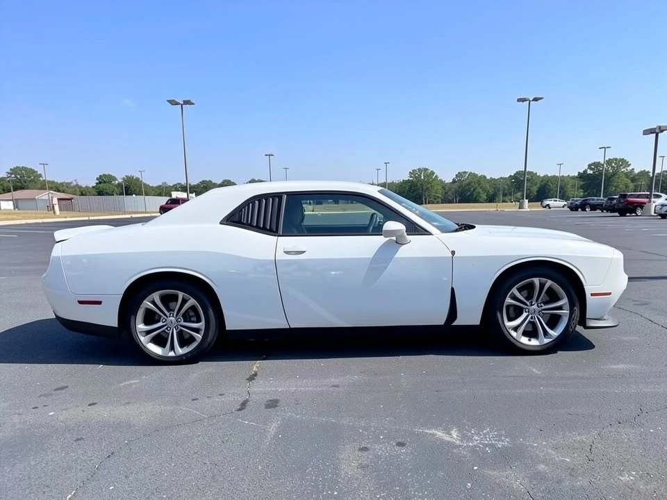 2022 Dodge Challenger 3rd Gen - Image 6 of 17