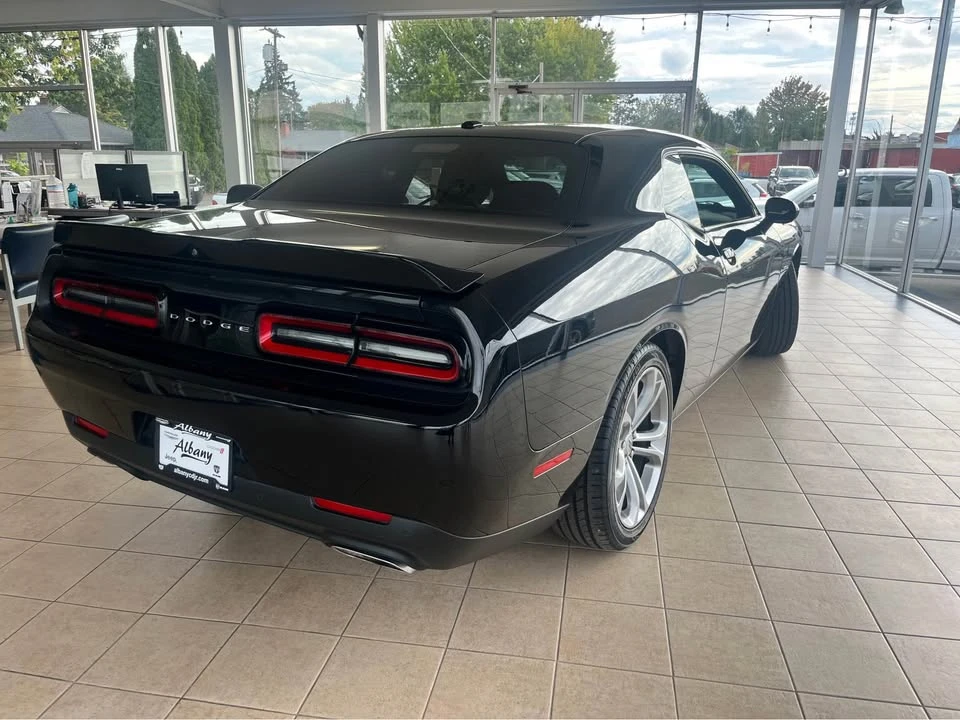 2022 Dodge Challenger 3rd Gen - Image 4 of 10
