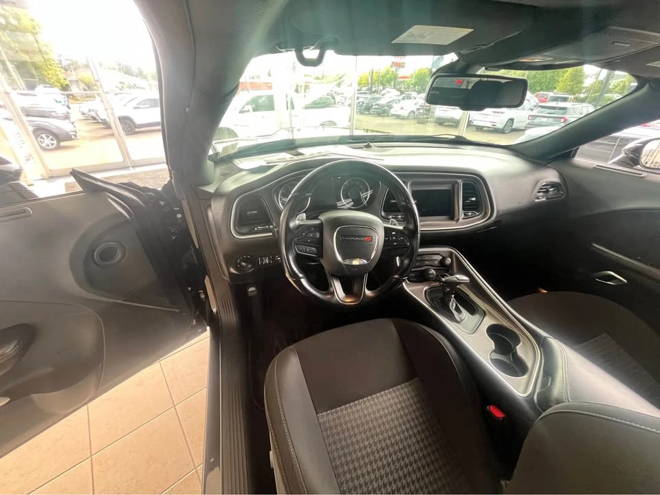 2022 Dodge Challenger 3rd Gen - Image 7 of 10