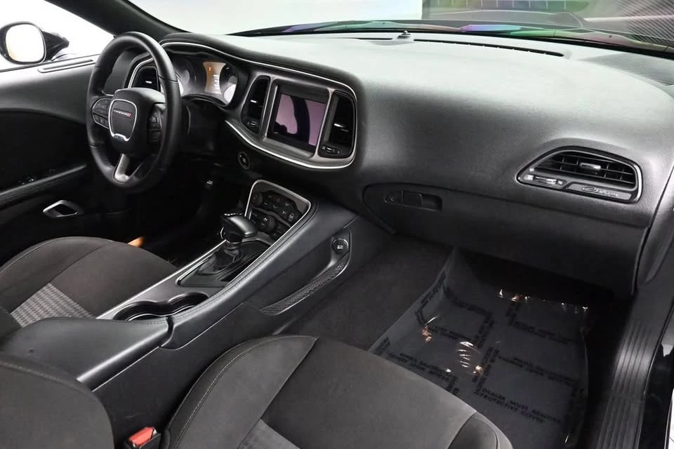 2022 Dodge Challenger 3rd Gen - Image 15 of 19