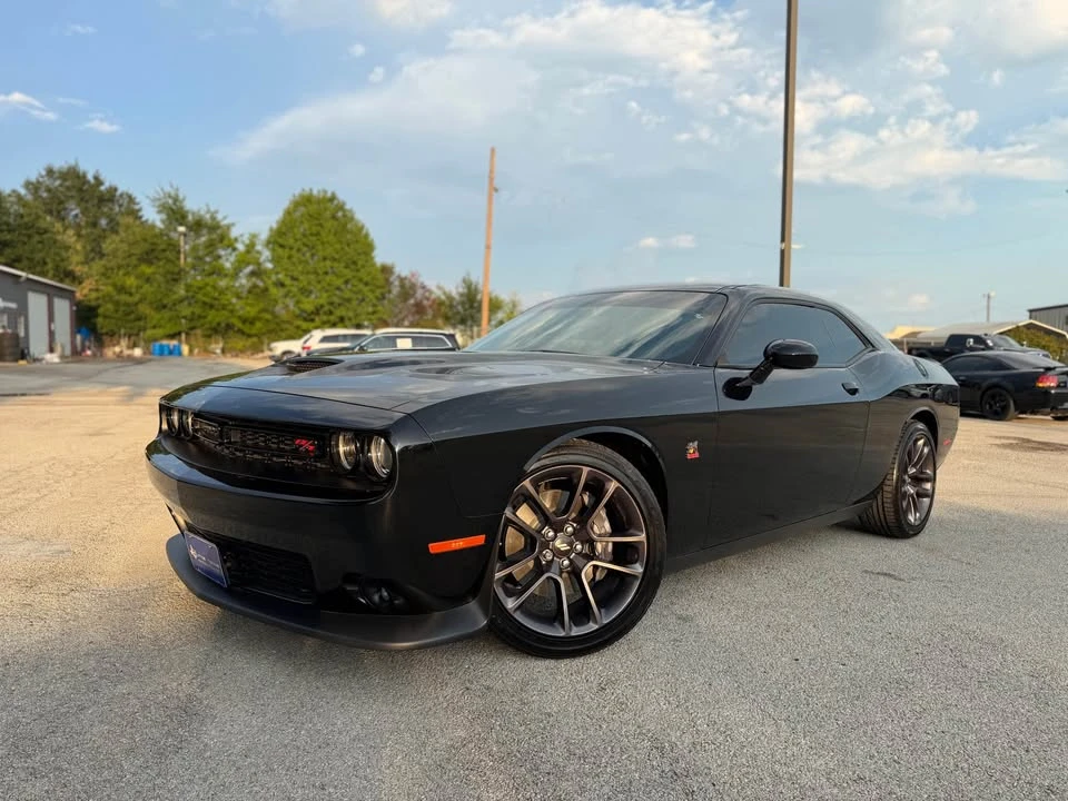 2022 Dodge Challenger 3rd Gen - Image 15 of 17