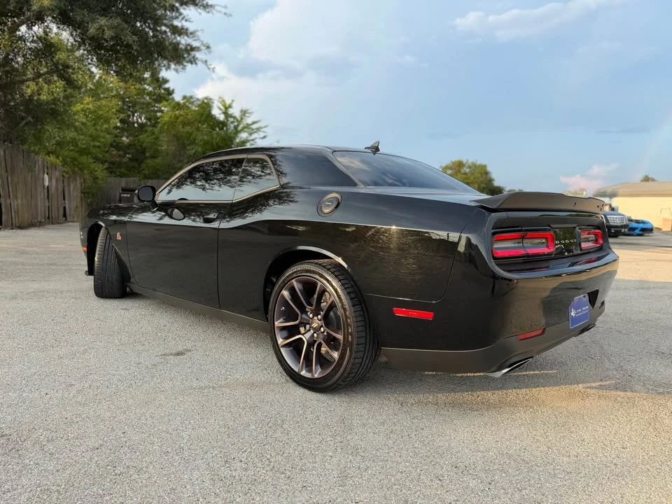 2022 Dodge Challenger 3rd Gen - Image 4 of 17