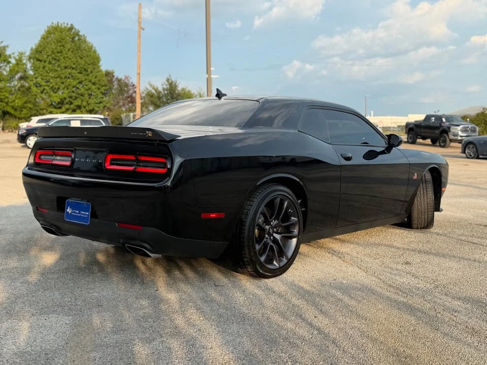 2022 Dodge Challenger 3rd Gen - Image 16 of 17
