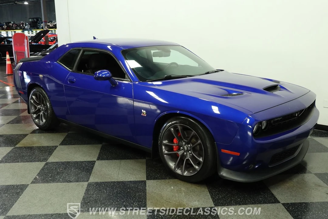 2022 Dodge Challenger SRT8 & 392 3rd Gen - Image 15 of 31