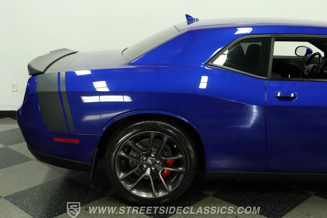 2022 Dodge Challenger SRT8 & 392 3rd Gen - Image 29 of 31