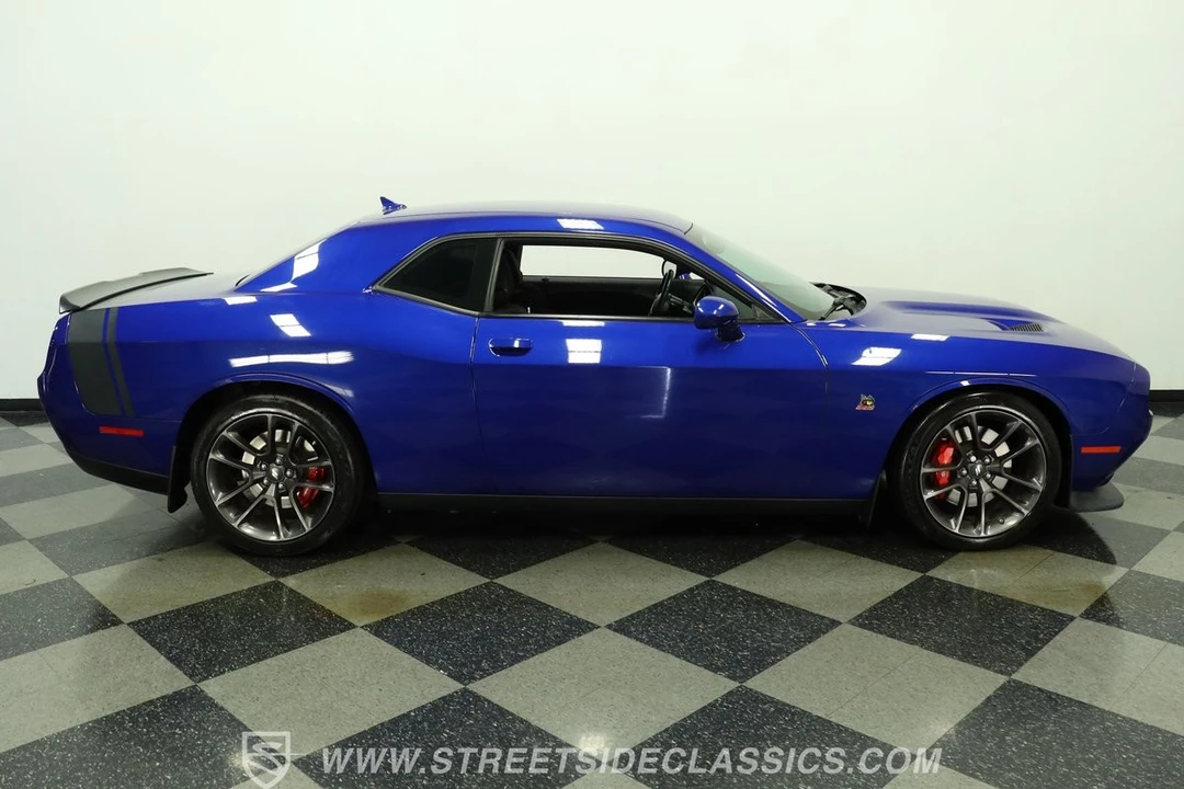 2022 Dodge Challenger SRT8 & 392 3rd Gen - Image 14 of 31