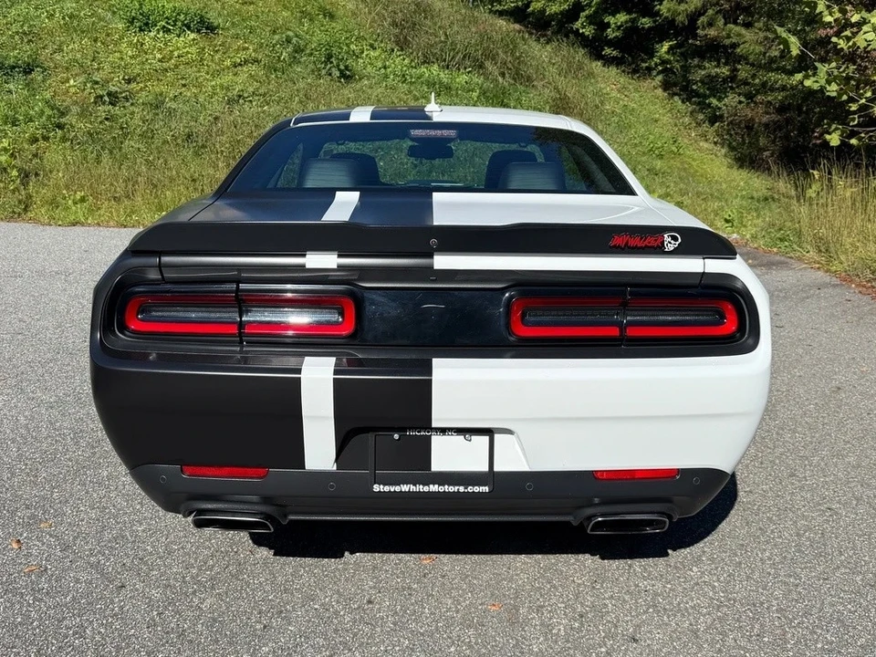 2022 Dodge Challenger SRT8 & 392 3rd Gen - Image 7 of 21