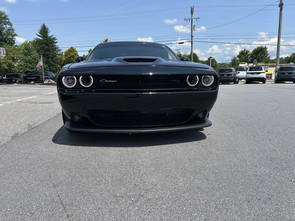 2022 Dodge Challenger SRT8 & 392 3rd Gen - Image 5 of 28