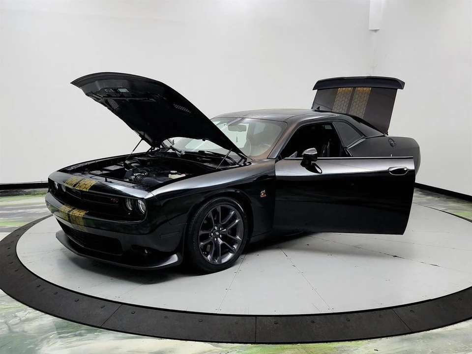 2022 Dodge Challenger SRT8 & 392 3rd Gen - Image 9 of 31