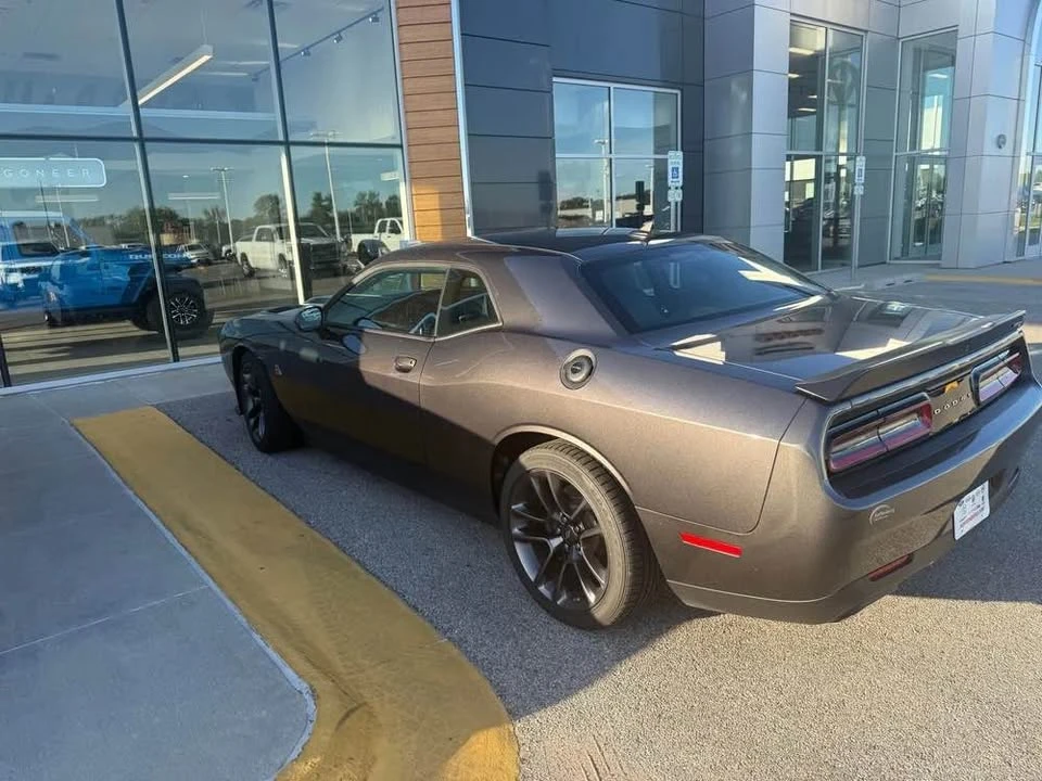 2022 Dodge Challenger SRT8 & 392 3rd Gen - Image 4 of 4