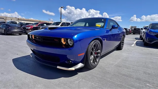 2022 Dodge Challenger R/T Scat Pack Coupe 2D