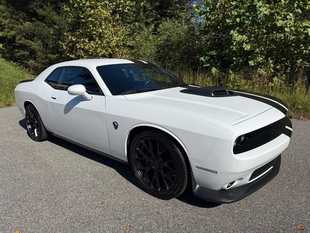 2022 Dodge Challenger SRT8 & 392 3rd Gen - Image 4 of 12