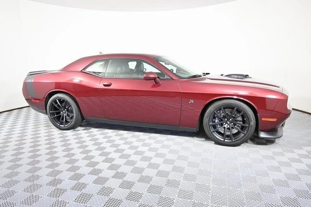2022 Dodge Challenger SRT8 & 392 3rd Gen - Image 7 of 19