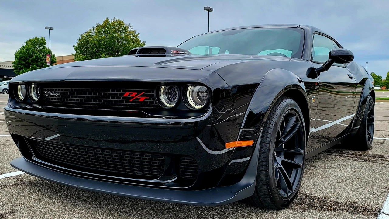 2022 Dodge Challenger SRT8 & 392 3rd Gen - Image 23 of 31