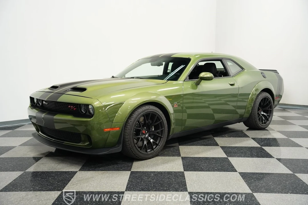 2022 Dodge Challenger SRT8 & 392 3rd Gen - Image 6 of 12