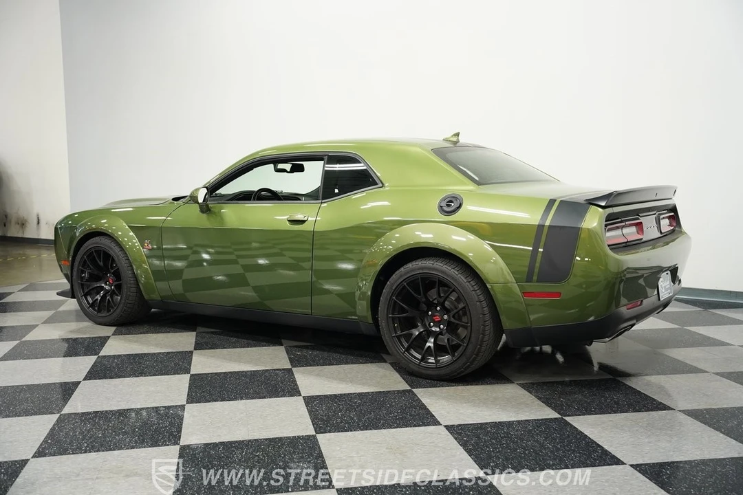2022 Dodge Challenger SRT8 & 392 3rd Gen - Image 9 of 12
