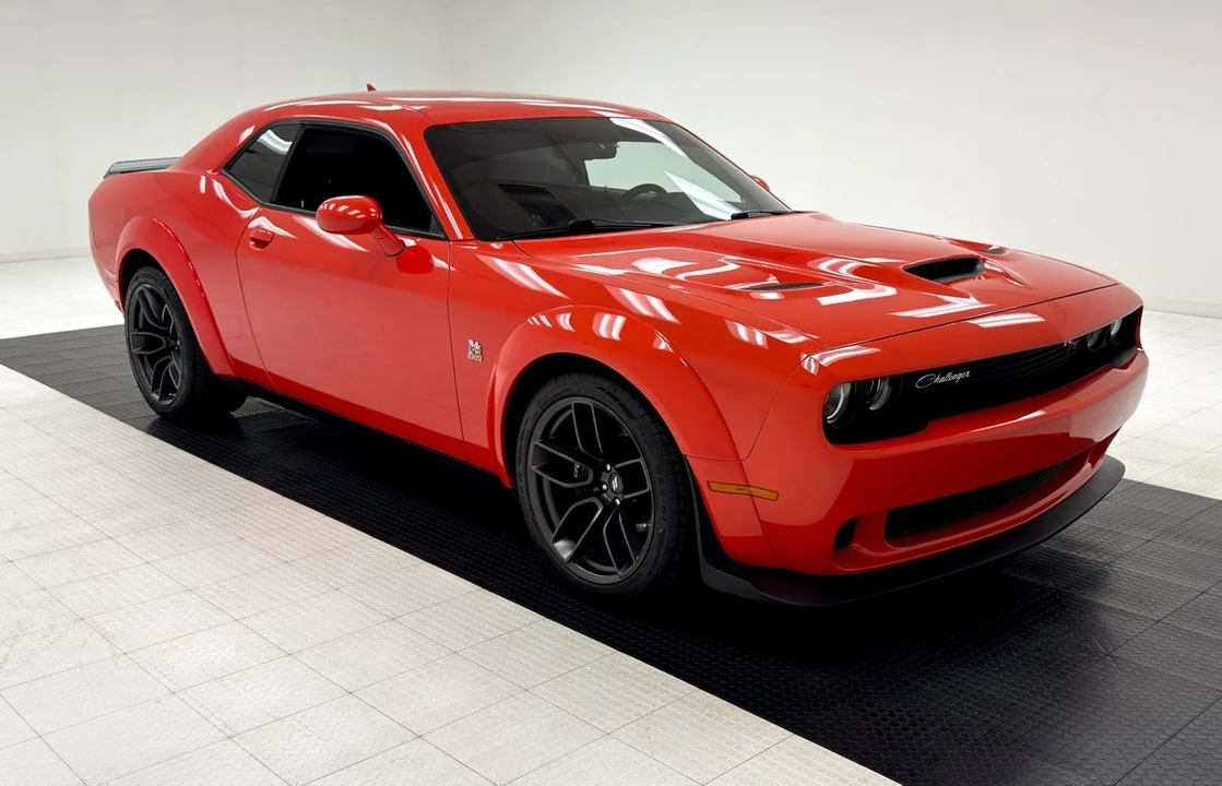 2022 Dodge Challenger SRT8 & 392 3rd Gen - Image 7 of 12