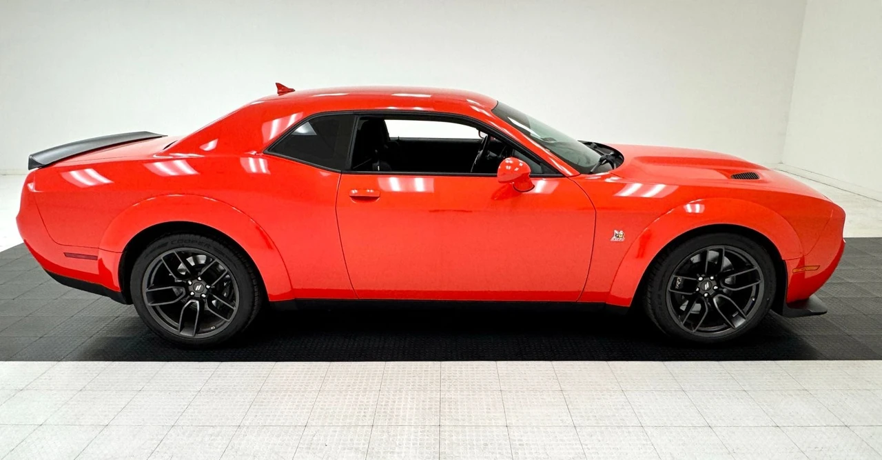 2022 Dodge Challenger SRT8 & 392 3rd Gen - Image 6 of 12