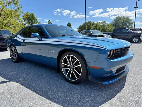 2022 Dodge Challenger R/T Shaker Coupe 2D
