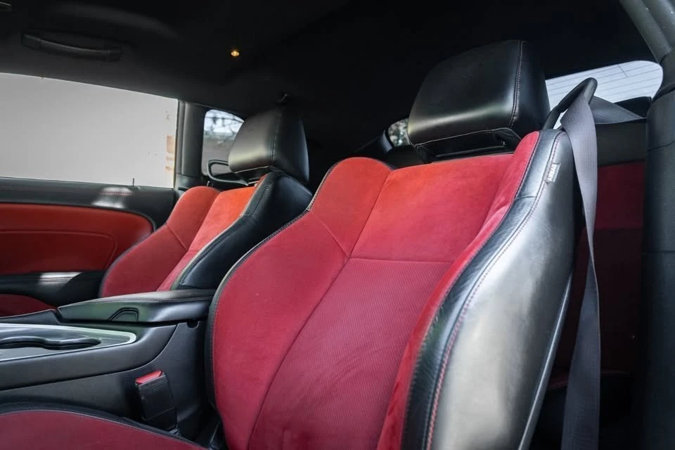 2022 Dodge Challenger 3rd Gen - Image 13 of 14