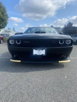 2022 Dodge Challenger R/T Shaker