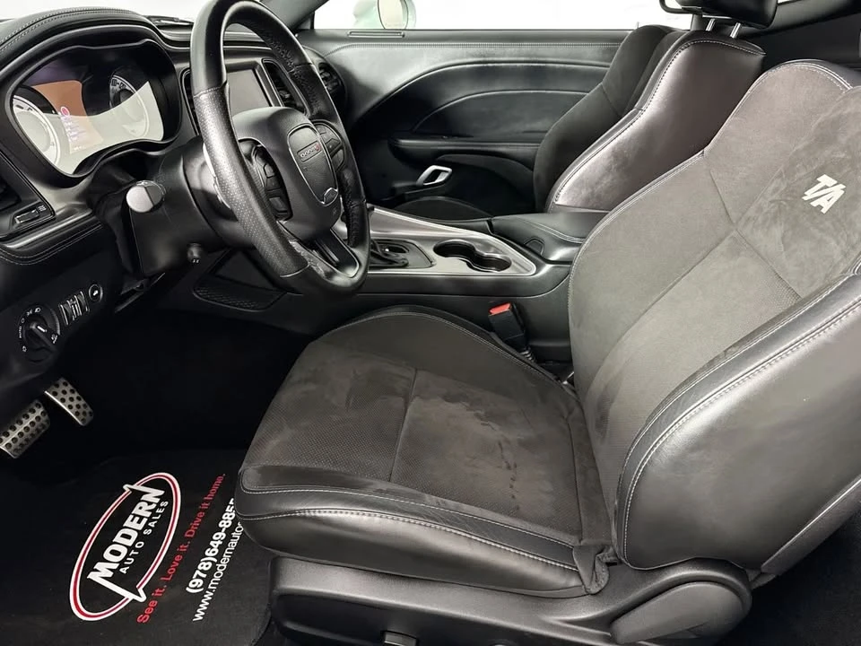 2022 Dodge Challenger SRT8 & 392 3rd Gen - Image 13 of 16