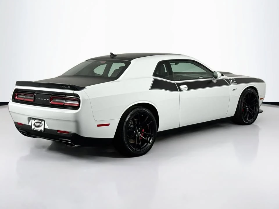 2022 Dodge Challenger SRT8 & 392 3rd Gen - Image 9 of 16