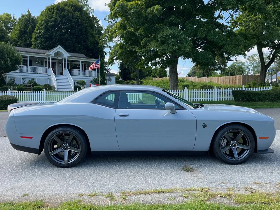 2022 Dodge Challenger SRT Hellcat 3rd Gen - Image 6 of 21